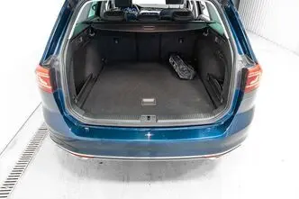 Volkswagen Passat, 2.0, 140 kW, petrol, automatic, front-wheel drive