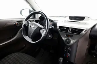 Toyota IQ, 1.0, 67 kW, bensiin, automaat, esivedu