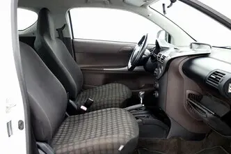 Toyota IQ, 1.0, 67 kW, bensiin, automaat, esivedu