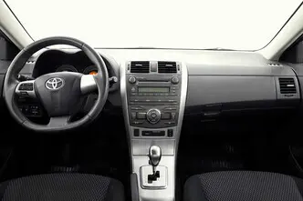 Toyota Corolla, 1.6, 131 kW, bensiin, automaat, esivedu