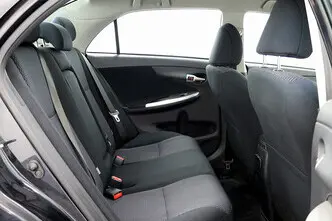 Toyota Corolla, 1.6, 131 kW, bensiin, automaat, esivedu