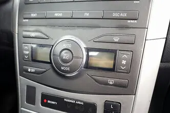 Toyota Corolla, 1.6, 131 kW, bensiin, automaat, esivedu