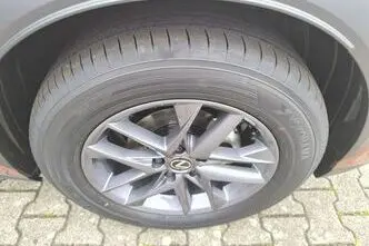 Lexus LBX, 1.5, 100 kW, hübriid, automaat, esivedu