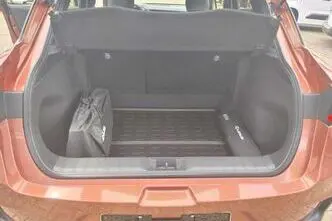 Lexus LBX, 1.5, 100 kW, hübriid, automaat, esivedu