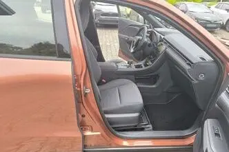 Lexus LBX, 1.5, 100 kW, hübriid, automaat, esivedu