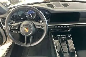 Porsche 911, 3.0, 331 kW, bensiin, automaat, nelikvedu