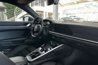 Porsche 911, 3.0, 331 kW, bensiin, automaat, nelikvedu