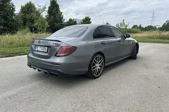 Mercedes-Benz AMG E 63 S, 4.0, 450 kW, бензин, автомат, полный привод