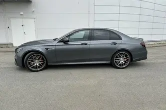 Mercedes-Benz AMG E 63 S, 4.0, 450 kW, бензин, автомат, полный привод