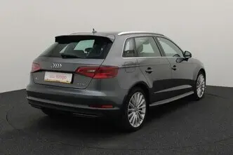 Audi A3, 1.4, 110 kW, подключаемый гибрид, автомат, передний привод