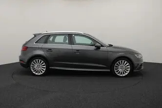 Audi A3, 1.4, 110 kW, подключаемый гибрид, автомат, передний привод