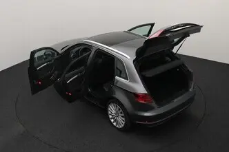 Audi A3, 1.4, 110 kW, подключаемый гибрид, автомат, передний привод