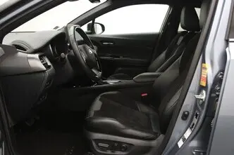 Toyota C-HR, 1.8, 90 kW, hybrid, automatic, front-wheel drive