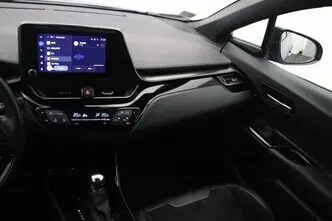 Toyota C-HR, 1.8, 90 kW, hybrid, automatic, front-wheel drive