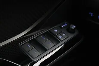 Toyota C-HR, 1.8, 90 kW, hybrid, automatic, front-wheel drive