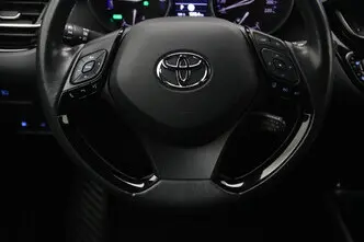 Toyota C-HR, 1.8, 90 kW, hybrid, automatic, front-wheel drive