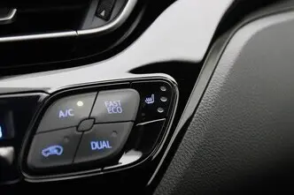 Toyota C-HR, 1.8, 90 kW, hybrid, automatic, front-wheel drive