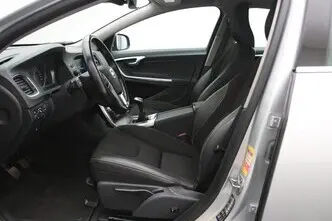 Volvo S60, 2.0, 110 kW, diesel, manual, front-wheel drive
