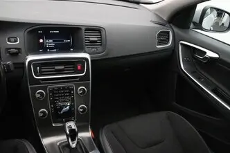 Volvo S60, 2.0, 110 kW, diesel, manual, front-wheel drive