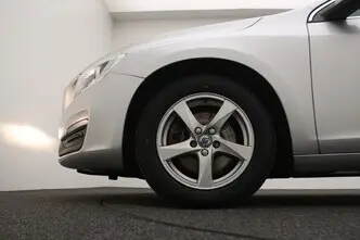 Volvo S60, 2.0, 110 kW, diesel, manual, front-wheel drive