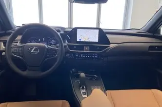 Lexus UX 300, 57 kW, elekter, esivedu