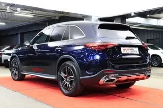 Mercedes-Benz GLC 300, 2.0, 190 kW, hybrid, automatic, four-wheel drive