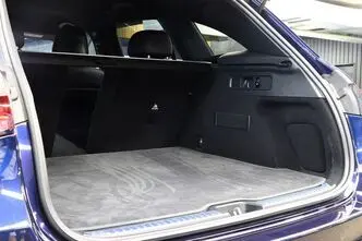 Mercedes-Benz GLC 300, 2.0, 190 kW, hybrid, automatic, four-wheel drive