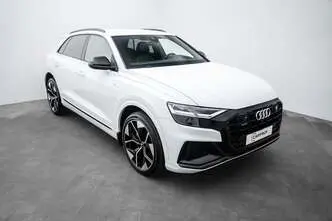 Audi Q8, 3.0, 210 kW, дизель, автомат, полный привод