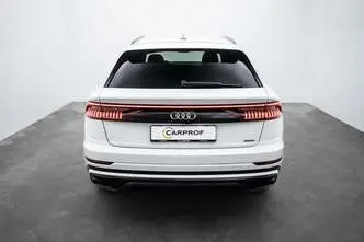 Audi Q8, 3.0, 210 kW, дизель, автомат, полный привод