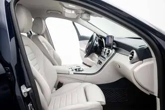 Mercedes-Benz C 350, 2.0, 60 kW, автомат, задний привод
