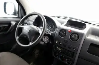 Citroën Berlingo, 1.4, 74 kW, bensiin, manuaal, esivedu
