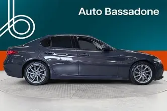 Alfa Romeo Giulia, 2.0, 206 kW, petrol, automatic, four-wheel drive