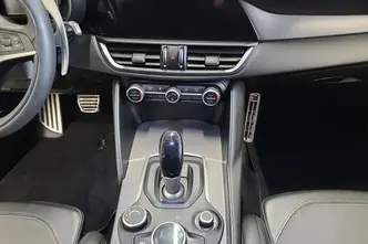 Alfa Romeo Giulia, 2.0, 206 kW, petrol, automatic, four-wheel drive