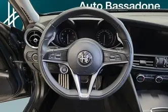 Alfa Romeo Giulia, 2.0, 206 kW, petrol, automatic, four-wheel drive