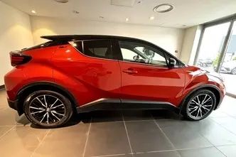 Toyota C-HR, 2.0, 112 kW, hybrid, automatic, front-wheel drive