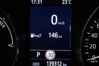 Toyota C-HR, 2.0, 112 kW, hybrid, automatic, front-wheel drive
