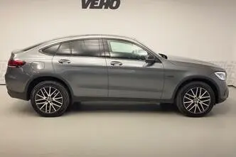 Mercedes-Benz GLC 300, 2.0, 143 kW, plug-in hybrid, automatic, four-wheel drive