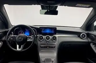 Mercedes-Benz GLC 300, 2.0, 143 kW, plug-in hybrid, automatic, four-wheel drive