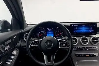 Mercedes-Benz GLC 300, 2.0, 143 kW, plug-in hybrid, automatic, four-wheel drive