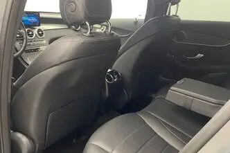 Mercedes-Benz GLC 300, 2.0, 143 kW, plug-in hybrid, automatic, four-wheel drive