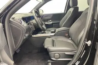 Mercedes-Benz GLB 180, 1.3, 100 kW, бензин, автомат, передний привод