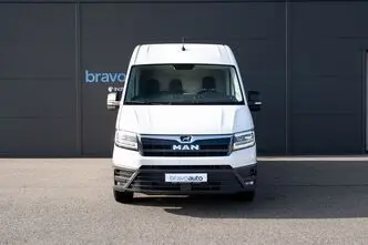 MAN TGE, 2.0, 130 kW, дизель, автомат, передний привод