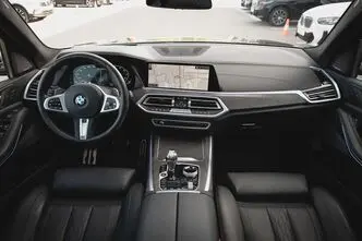 BMW X5, 4.4, 390 kW, petrol, automatic, four-wheel drive