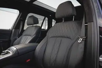 BMW X5, 4.4, 390 kW, petrol, automatic, four-wheel drive