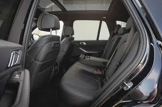BMW X5, 4.4, 390 kW, petrol, automatic, four-wheel drive