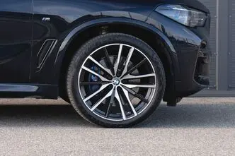 BMW X5, 4.4, 390 kW, petrol, automatic, four-wheel drive