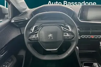 Peugeot 208, 1.2, 74 kW, bensiin, automaat, esivedu