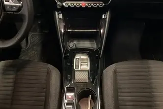 Peugeot e-2008, elekter, automaat, esivedu