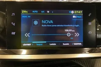 Peugeot e-2008, electric, automatic, front-wheel drive