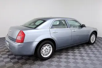 Chrysler 300C, 2.7, 193 kW, bensiin, automaat, tagavedu